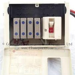 MEM Metalclad Fusebox open view