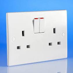 GET Socket, White Plastic, Slimline